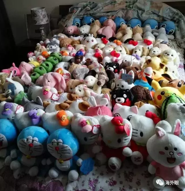 等女朋友上厕所的功夫,我愣是扔了200块钱在抓娃娃机上! 等女朋友上厕所的功夫,我愣是扔了200块钱在抓娃娃机上!
