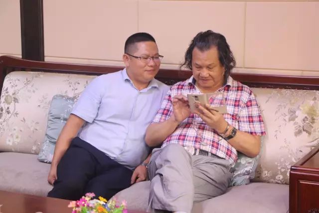 图片关键词