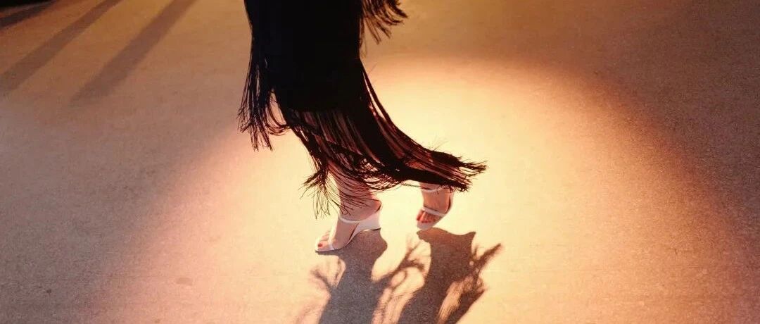 种草｜这个夏天，我到底买了几双白色凉鞋？！