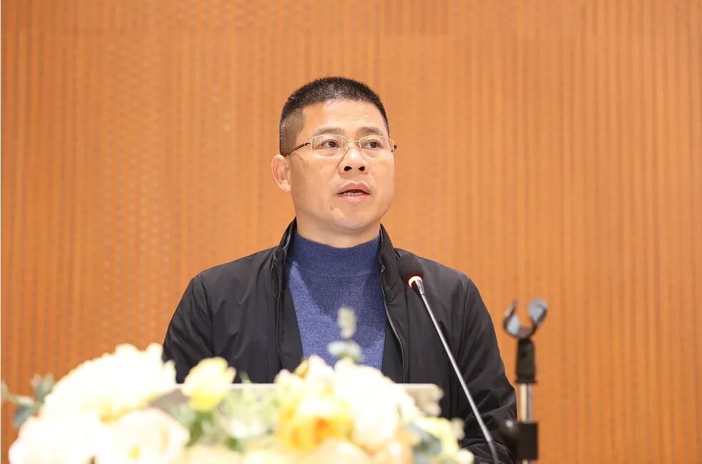 关注校车安全怀集用心守护孩子健康成长