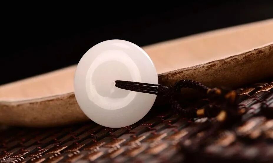 戴玉最重要的一条规矩：看“脸”！不是迷信，请认真记住！