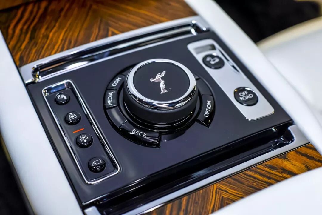 世界上最“讲究”的SUV亮相！劳斯莱斯：妥协是什么意思？