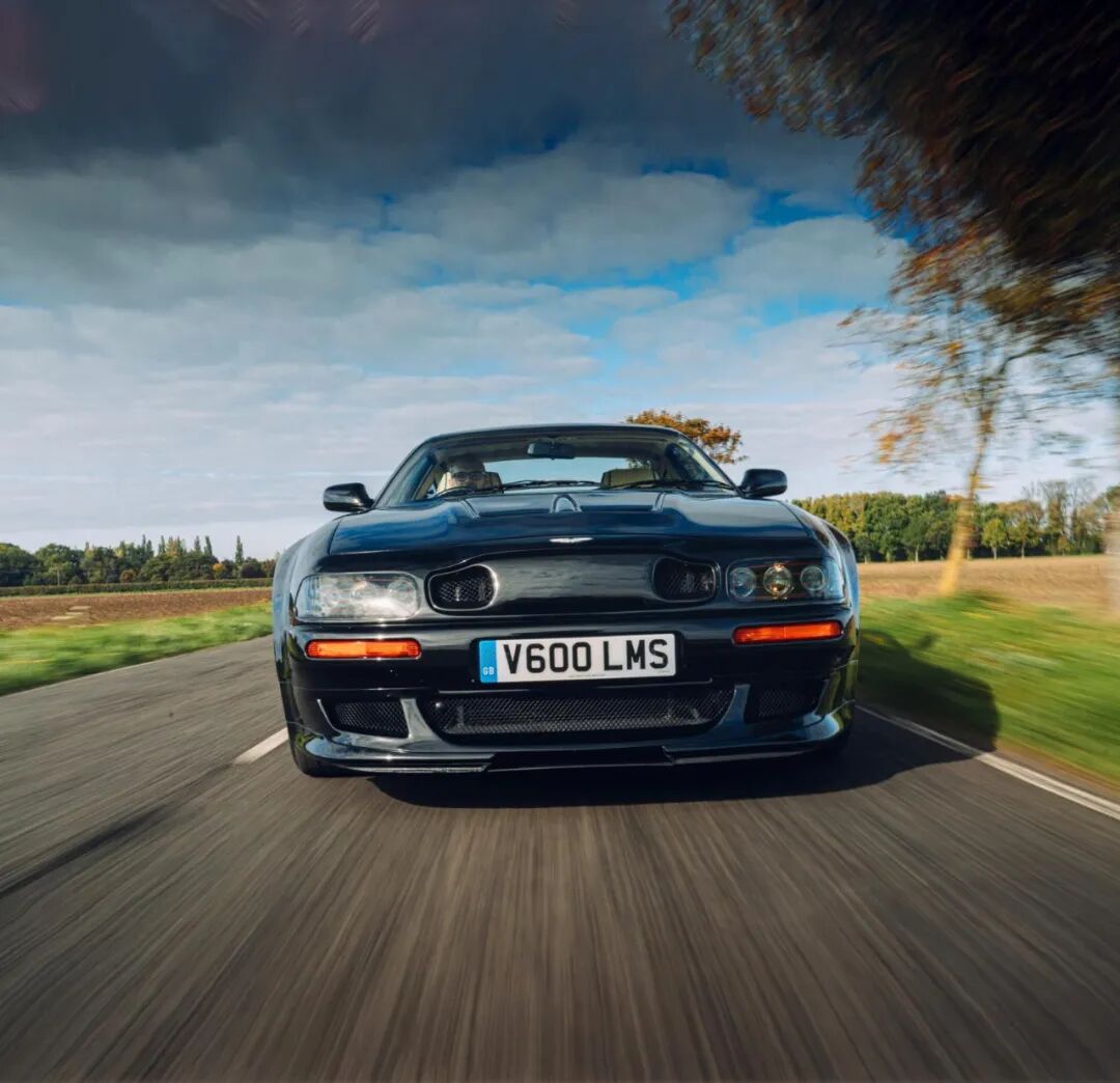 这台aston Martin号称动力在90年代天下第一 Topgear最强档 微信公众号文章阅读 Wemp