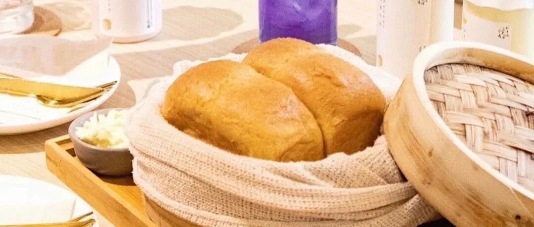 百闻不如一见！这家首尔面包店爆款竟是「蒸笼吐司」！