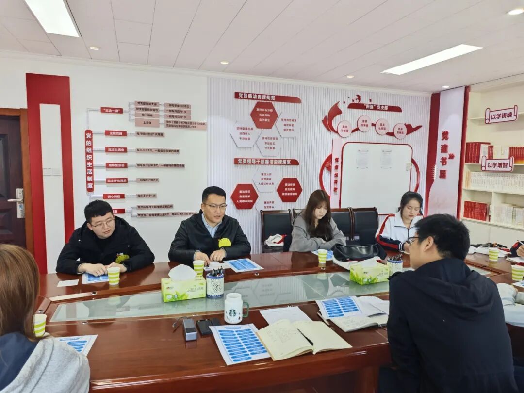 石家庄东华铁路学校师生代表参加团省委机关开放日活动