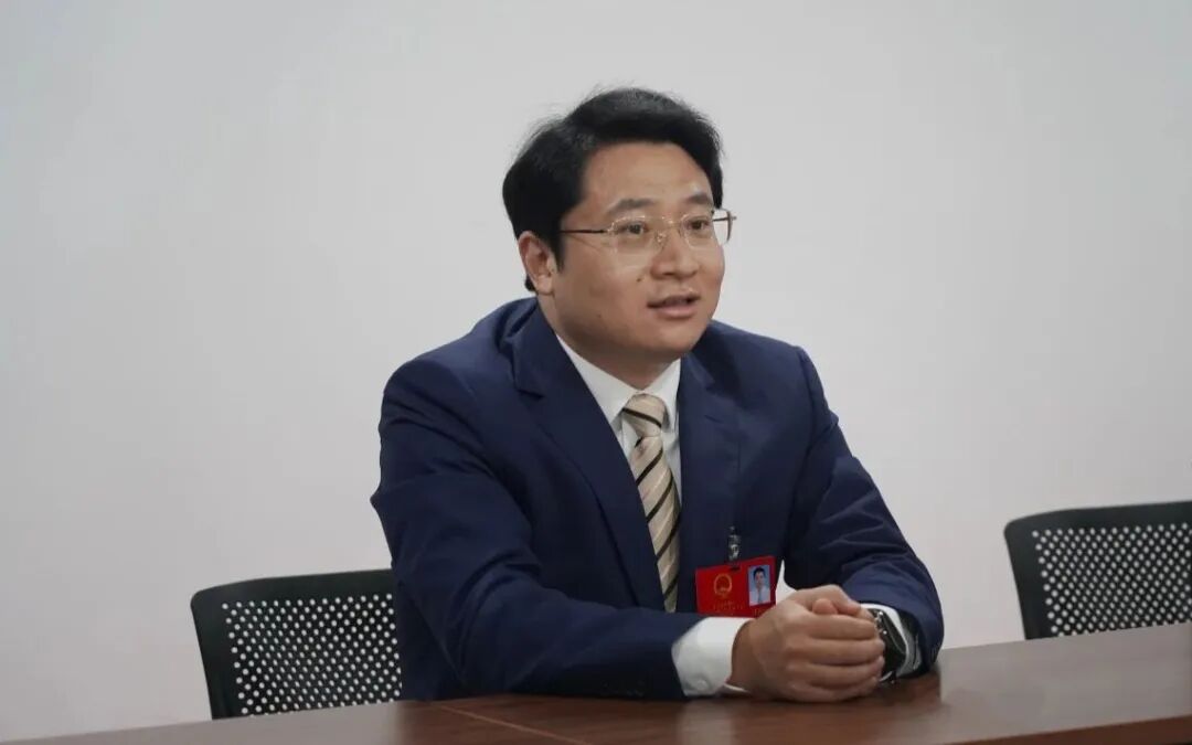 聚焦忻城两会锚定目标再攀登沈国章参加思练代表团审议