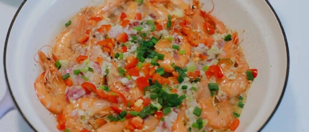 芋头排骨和黄油蒜蓉煎大虾