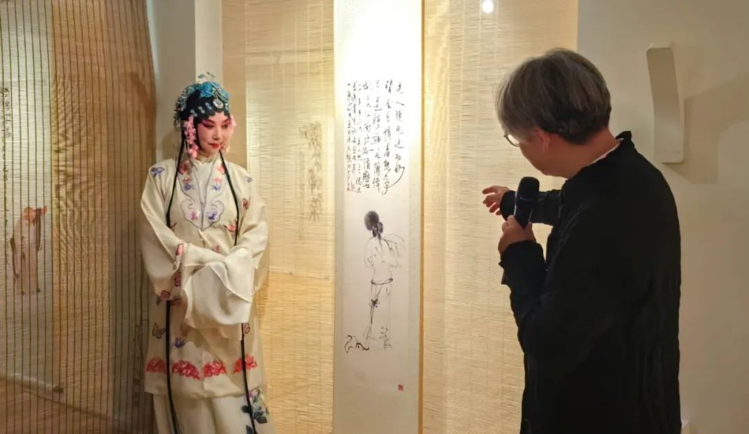 展览艺术家_展览艺术品_艺术展览
