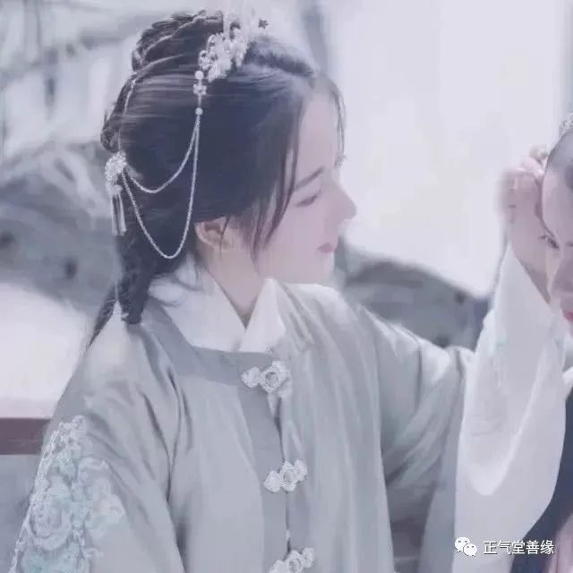 耳朵薄的女人是不是没福气_耳朵薄女人的命运_耳朵薄的女人的命运
