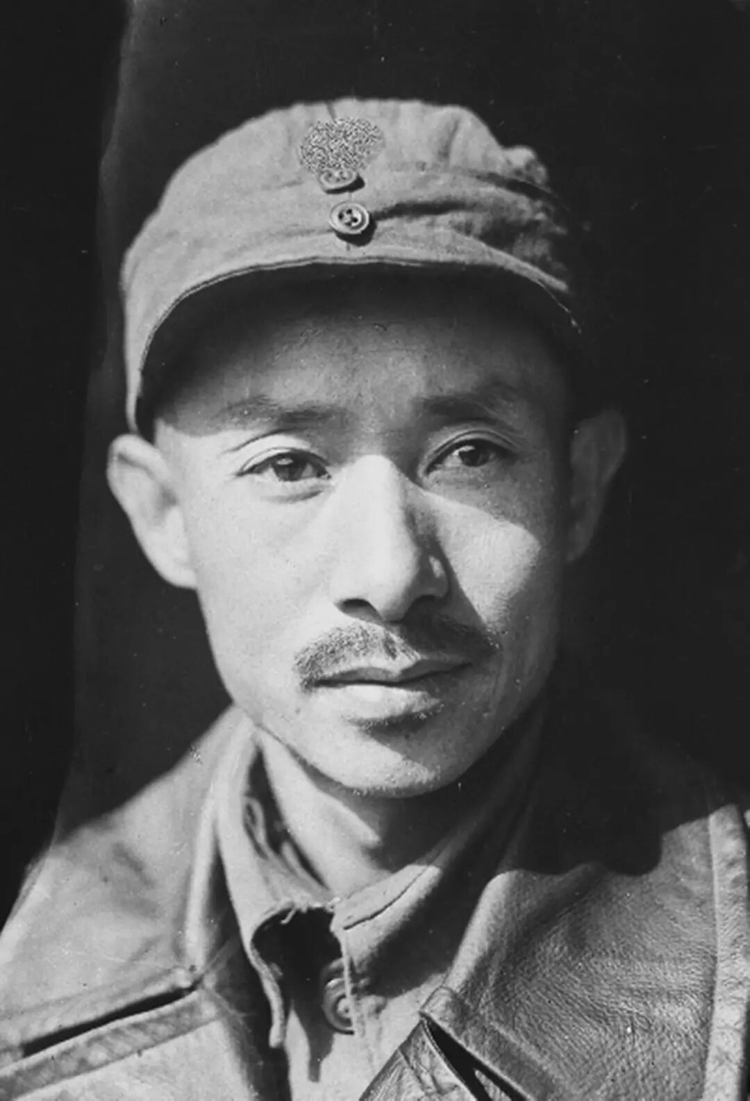 叛徒秦曼云早年叛党流落海外晚年回国领导接见成为爱国华侨