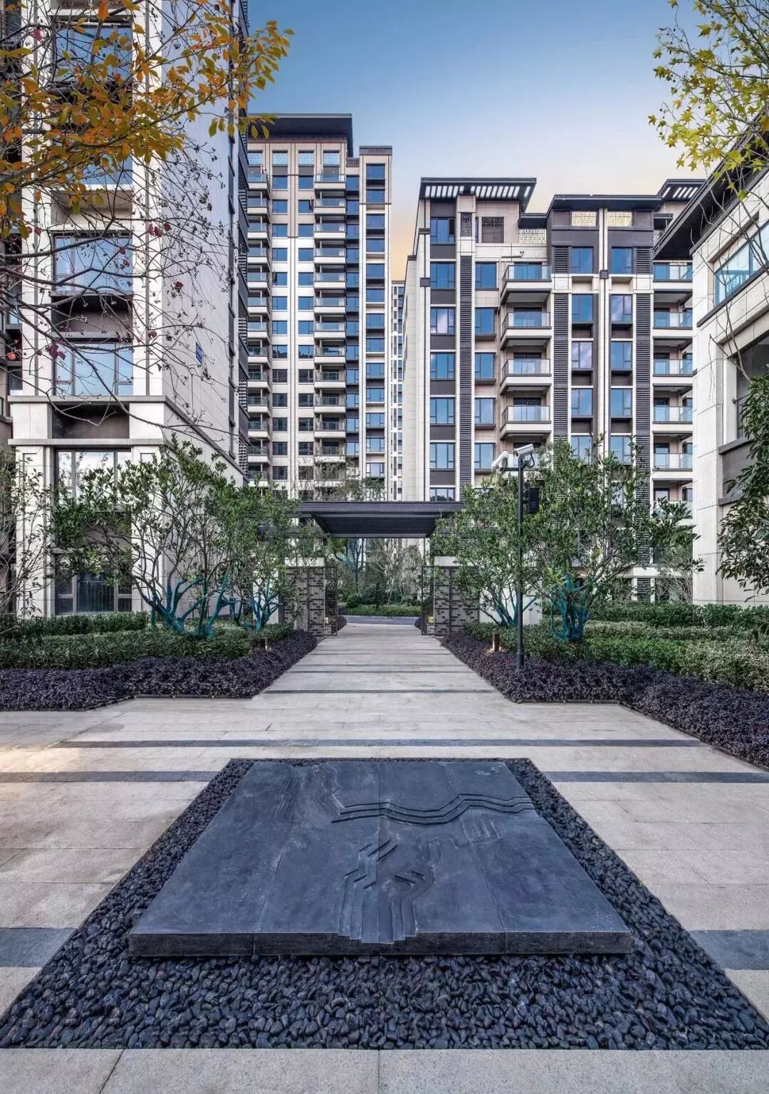 浅谈新中式建筑立面构成 - 兰德观点 - 兰德咨询