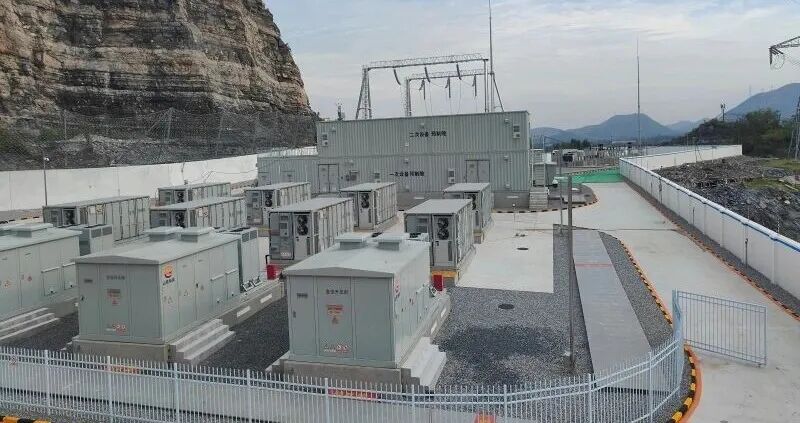 CET中电技术为河北保定220kV满城慧石光伏电站用电安全护航
