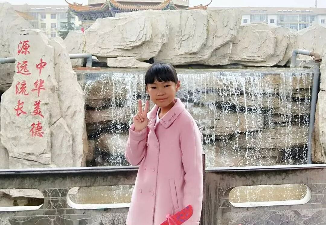 刘子妍严于律己刻苦学习争做好榜样