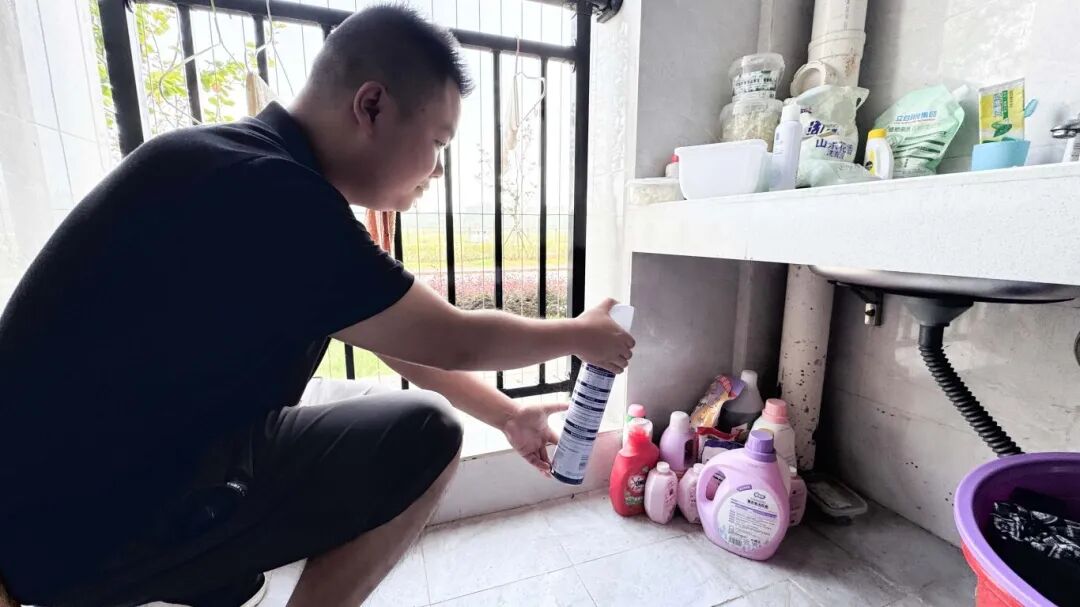 筑牢校园防蚊屏障 守护师生健康安全