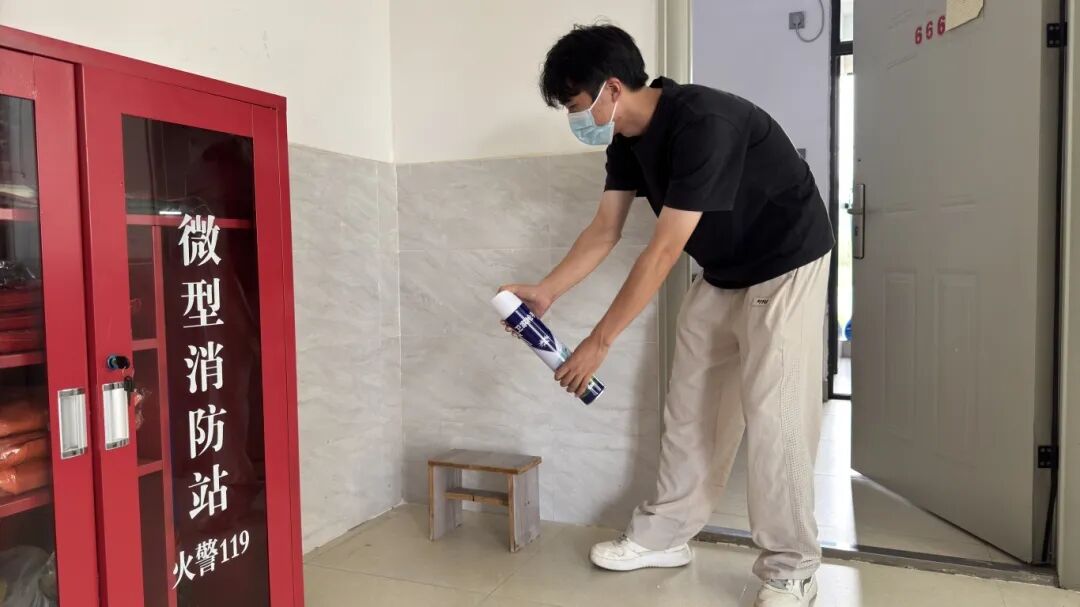 筑牢校园防蚊屏障 守护师生健康安全