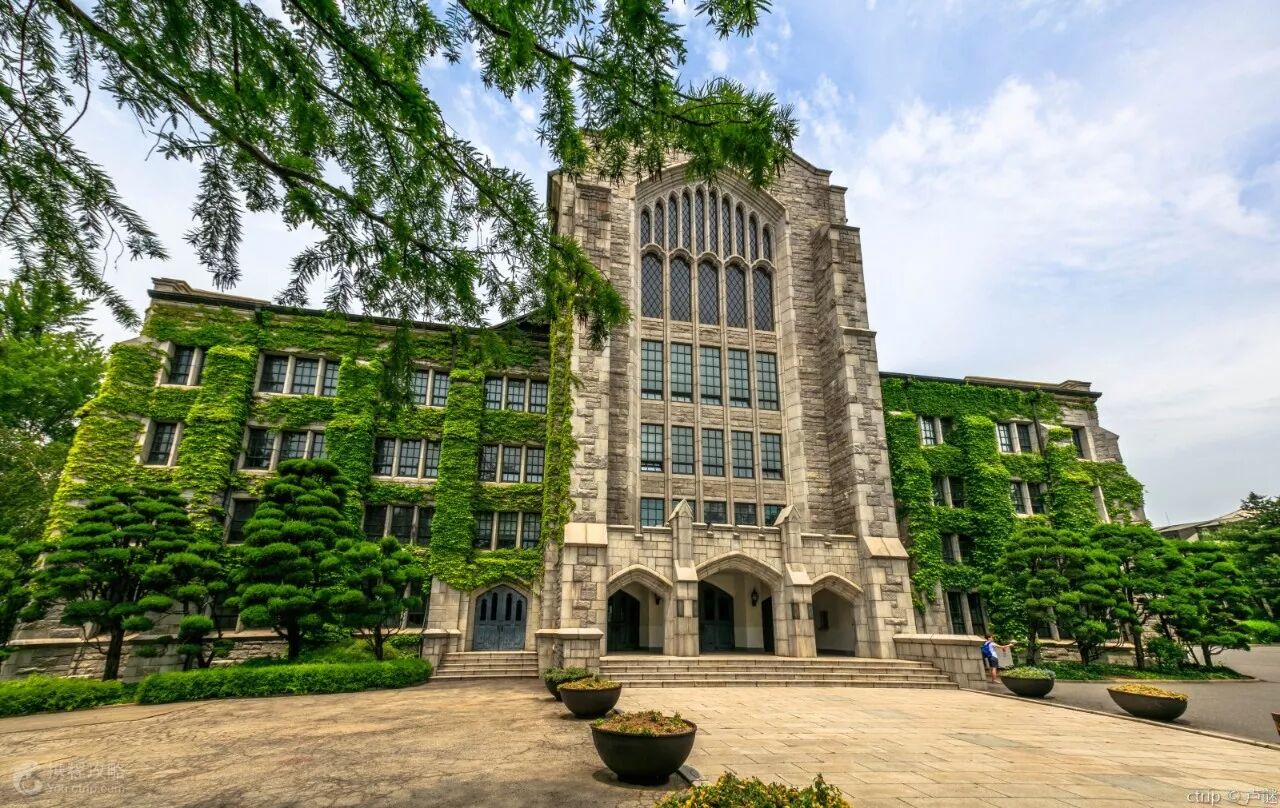 (韩国顶级模特)玄贞恩(现代集团会长)成均馆大学学校简介:位于韩国