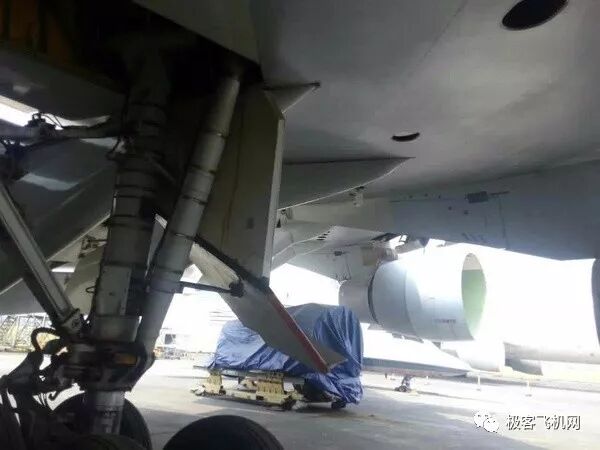 退役客機發揮余熱再利用，航空科普教學、改裝餐廳酒吧等，用途廣泛！的圖17