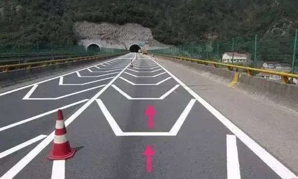 vloc线是哪里的敲黑板！这些高速标线再别认错！_https://www.jmylbn.com_新闻资讯_第16张