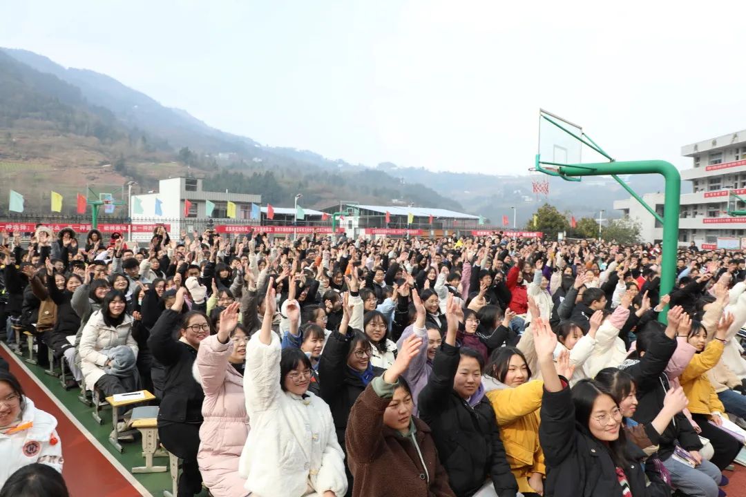 力挫群雄,蟾宮折桂的銳氣;百戰決勝,金榜題名的豪氣,捨我其誰的霸氣