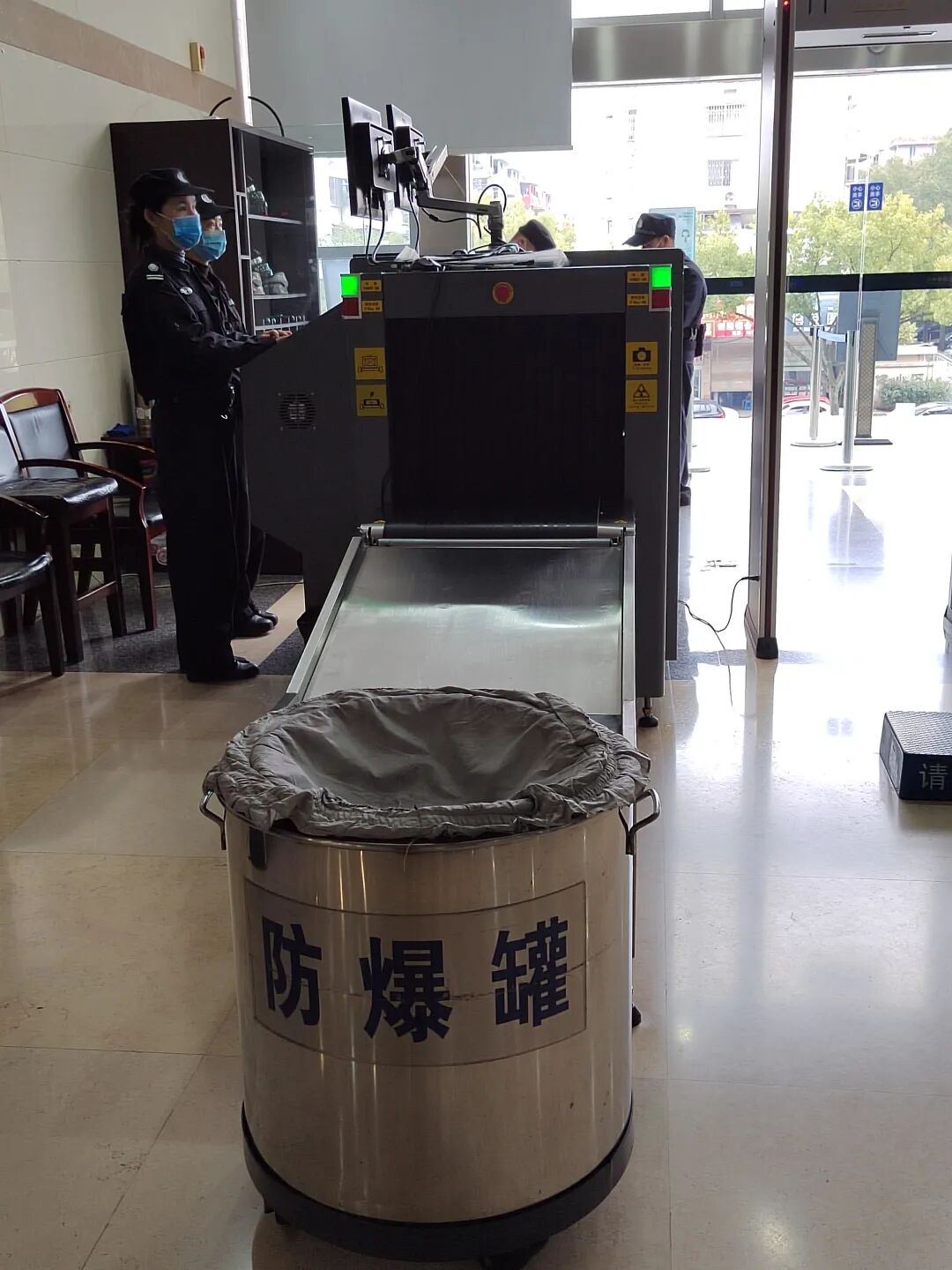 x光机为什么法院安检为啥那么严？看完这几张图你就全明白了_https://www.jmylbn.com_新闻资讯_第17张