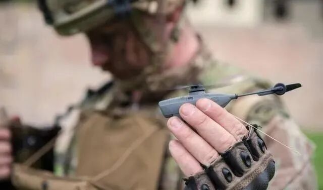 美军为何喜欢手指般大小的纳米无人机?的图2