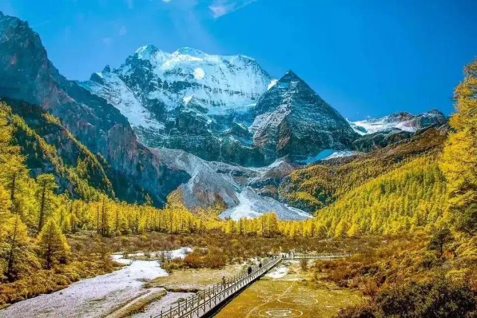 6条开往“中国最美秋天”的自驾路线，条条都是NO.1！