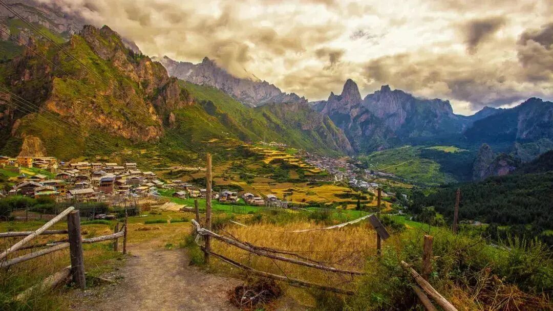 6条开往“中国最美秋天”的自驾路线，条条都是NO.1！