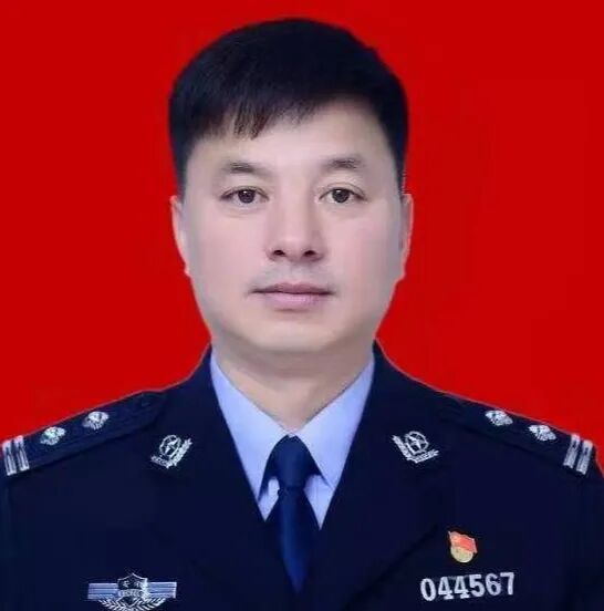 陈海涛同志全国公安系统二级英雄模范授奖仪式举行