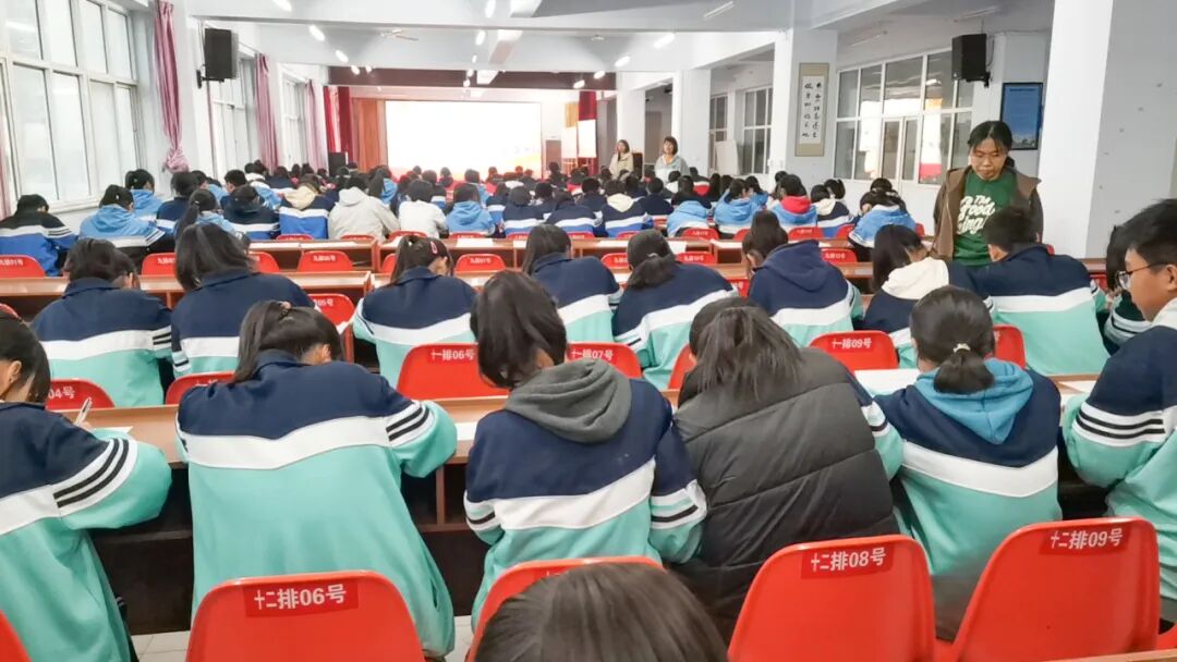 书香满庭芳奋进新征程涿鹿县初级中学举行现场作文大赛