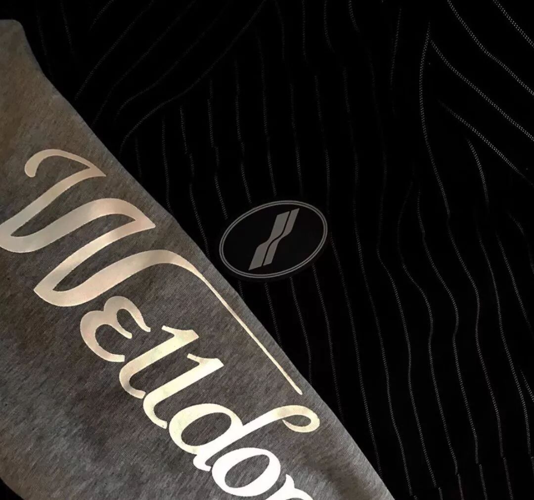 同時被泫雅、Kylie 和 Billie Eilish 寵幸的 We11done，主理人竟然是權志龍的姐姐？