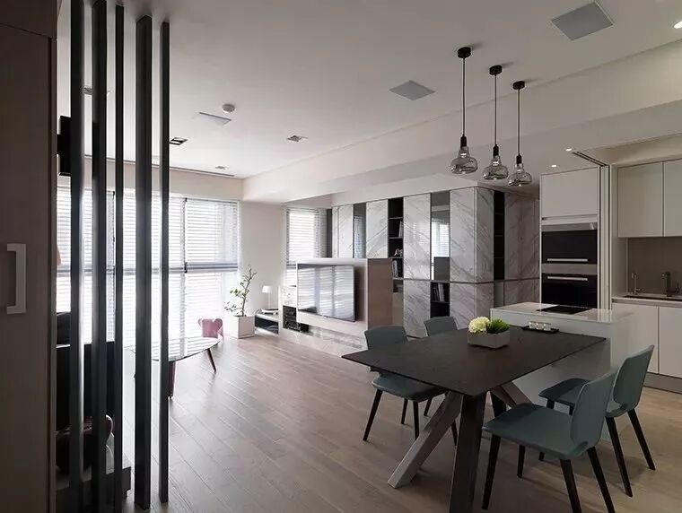 现代简约之美，充满人文风情的白净空间