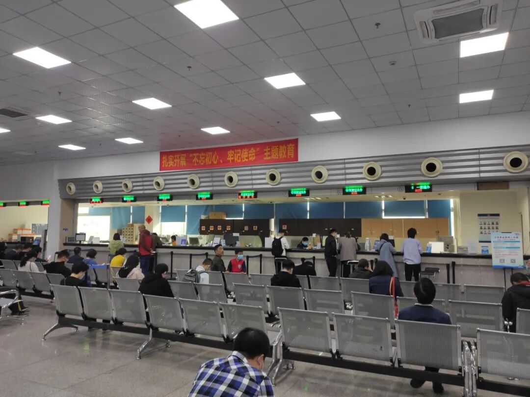 杭州车管部门星期六上班吗_杭州车管所上班时间_杭州车管所工作日