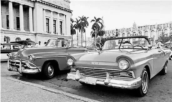 千万别在美国街头说自己懂奇卡诺，否则会被当地匪帮胖揍...