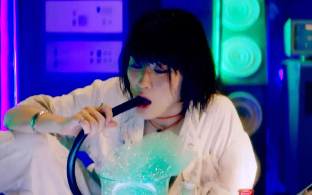 这个百变的日本女rapper，同时满足了我对清纯和性感的幻想