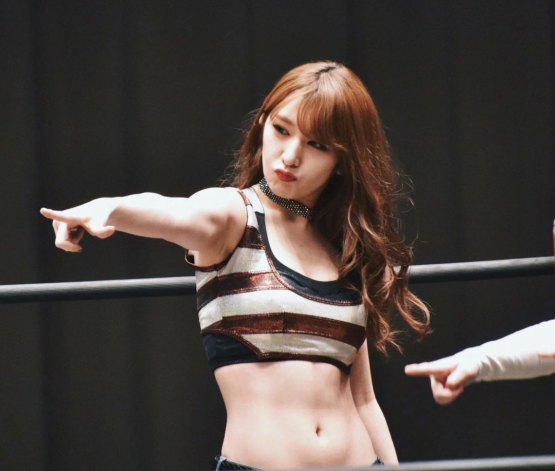 为了摔跤放弃做写真模特，这个日本辣妹谁下得去手？