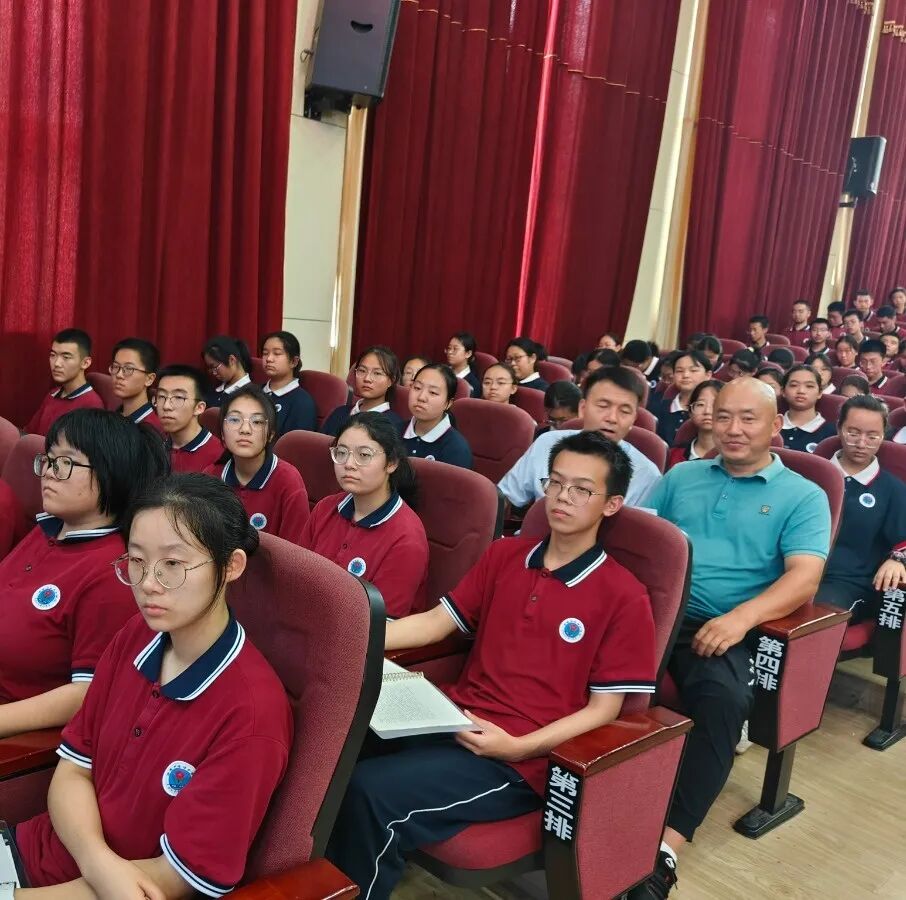 平頂山市一中_平頂山市一中喜報2020_平頂山市一中全名