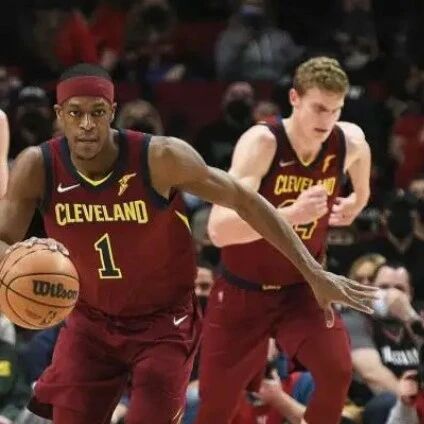 32分钟轰15+5+12！末节7+7帮助骑士逆转20分！这不比威少香吗！