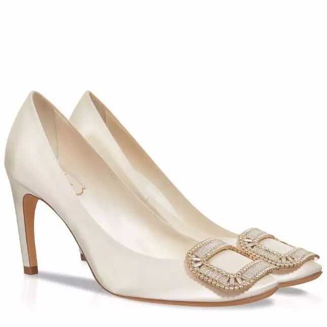 2:roger vivier belle de nuit 这双鞋上脚真的是好看的 白色大气