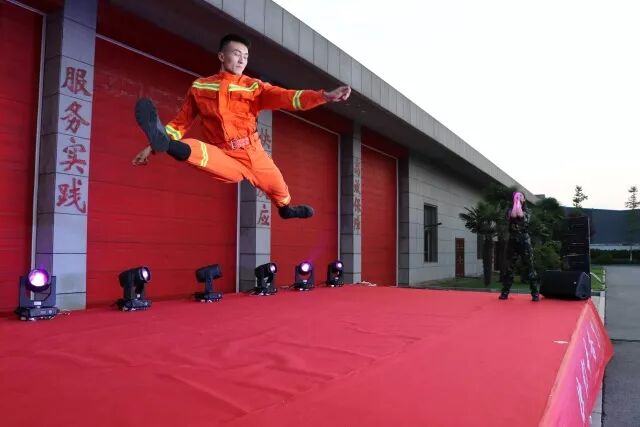 这个培训班 结出了盛夏的果实解除了危险