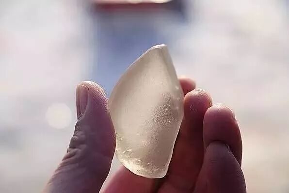 托帕石 白色宝石光 白水晶的区别 精河县奇玉石网 微信公众号文章阅读 Wemp