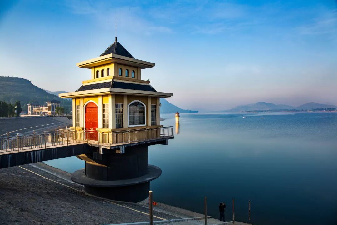 莒南县陡山水库费县许家崖水库除险加固工程通过竣工验收