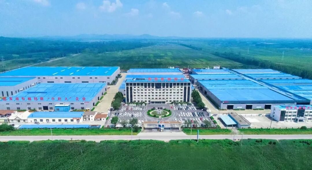 东岳机械携手新疆永璋打造4.8mAAC生产线，共筑丝路新篇章