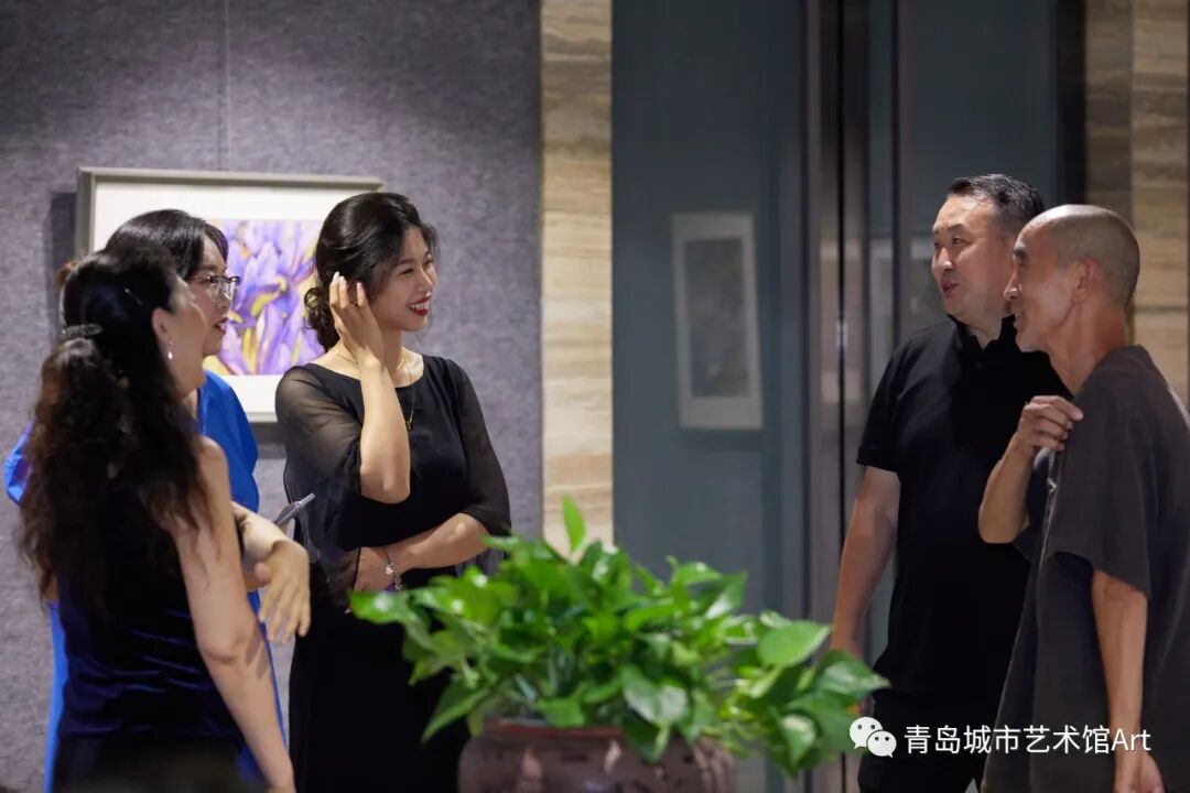 艺术馆|「金枝玉叶——孙晓燕·曹溶萱水彩作品双人展」在青岛出版艺术馆惊艳开展~