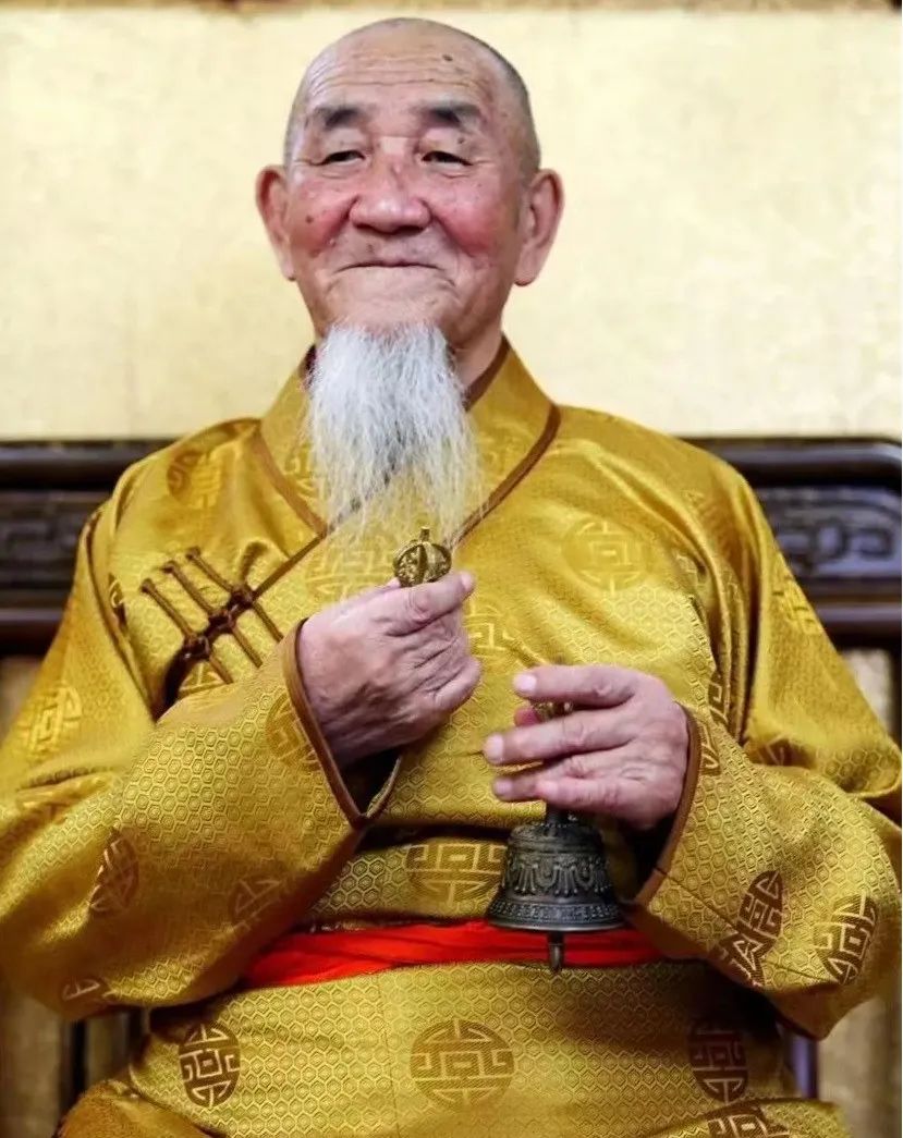 北京雍和宫98岁高僧嘉木扬·图布丹大师安详示寂 - 南通佛教网