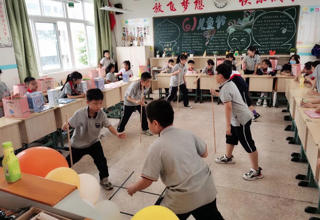 儿童友好龙港市中小学欢度六一一起向未来
