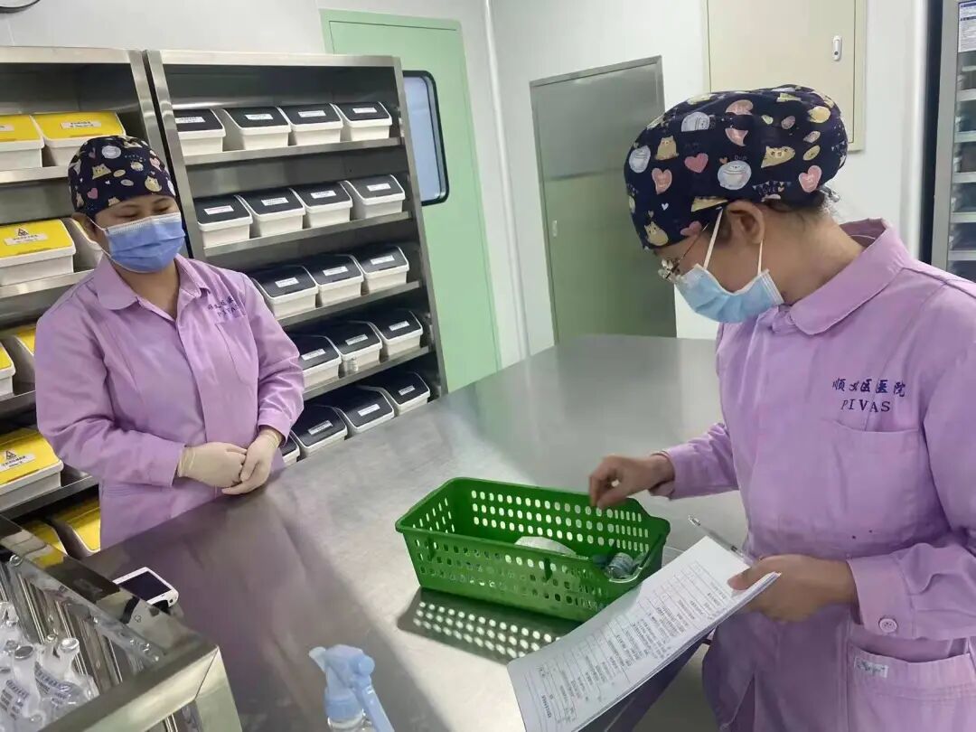 医讯怎么用【医讯】注重细节、工作严谨的静脉用药调配中心_https://www.jmylbn.com_新闻资讯_第14张