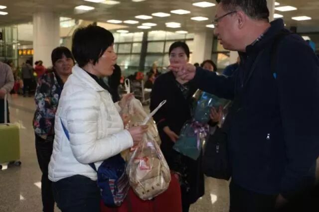 考察途中仍为人治病的医生——李郑生