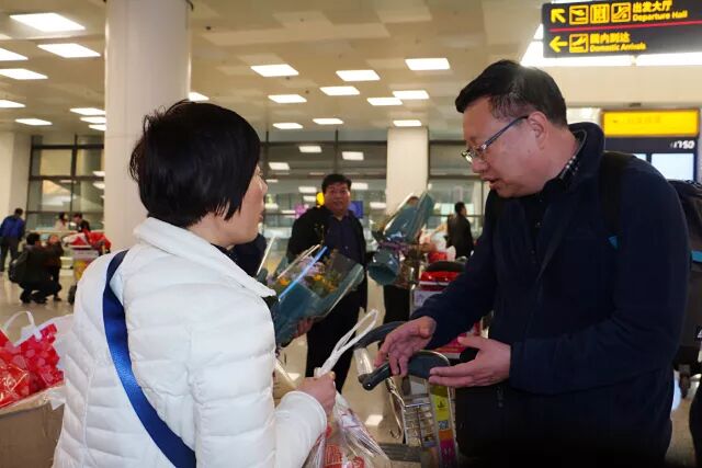 考察途中仍为人治病的医生——李郑生