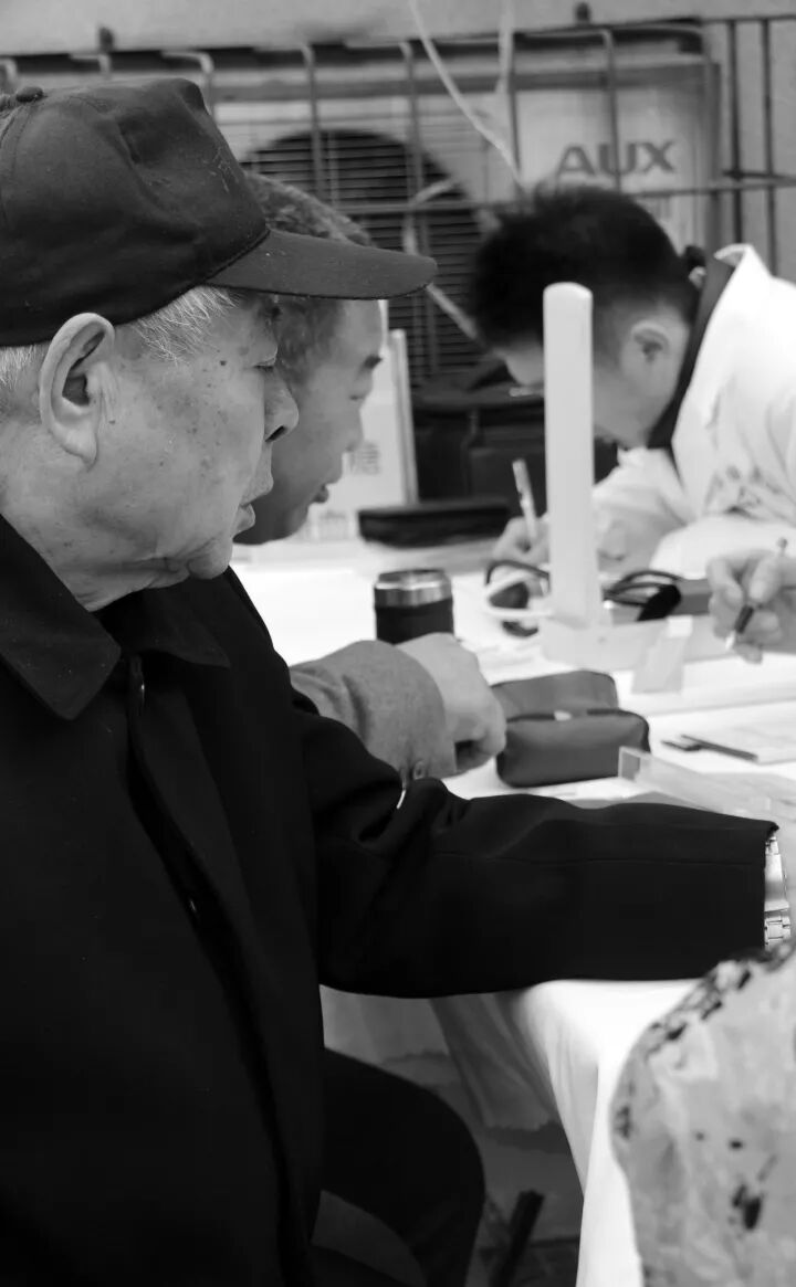 小雪节气来义诊 寒冬时节送健康