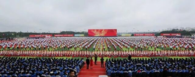 不一样的南实——绵阳南山中学实验学校简介